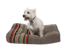 Carolina Pet Company YAKIMA CAMP PET BED UMBER - Doggy Sauce